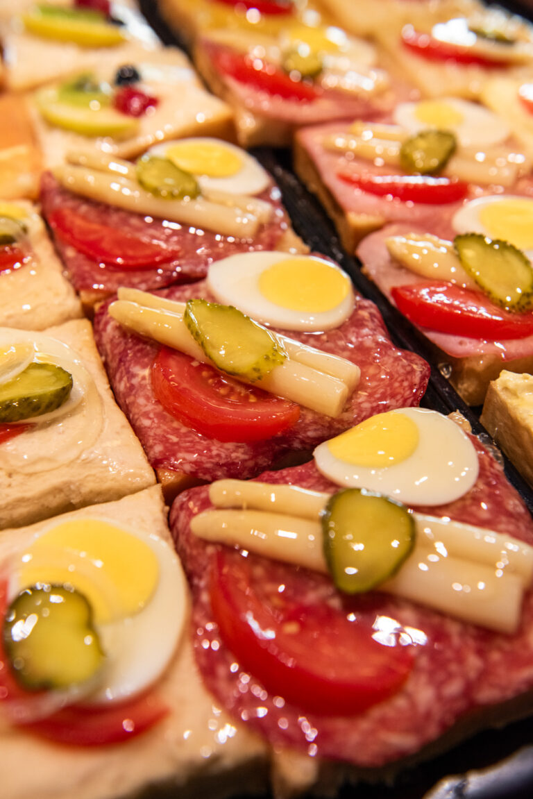 Canapés & Snacks